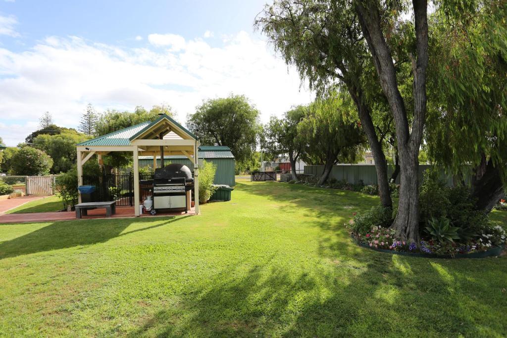 Busselton Guest House Buitenkant foto